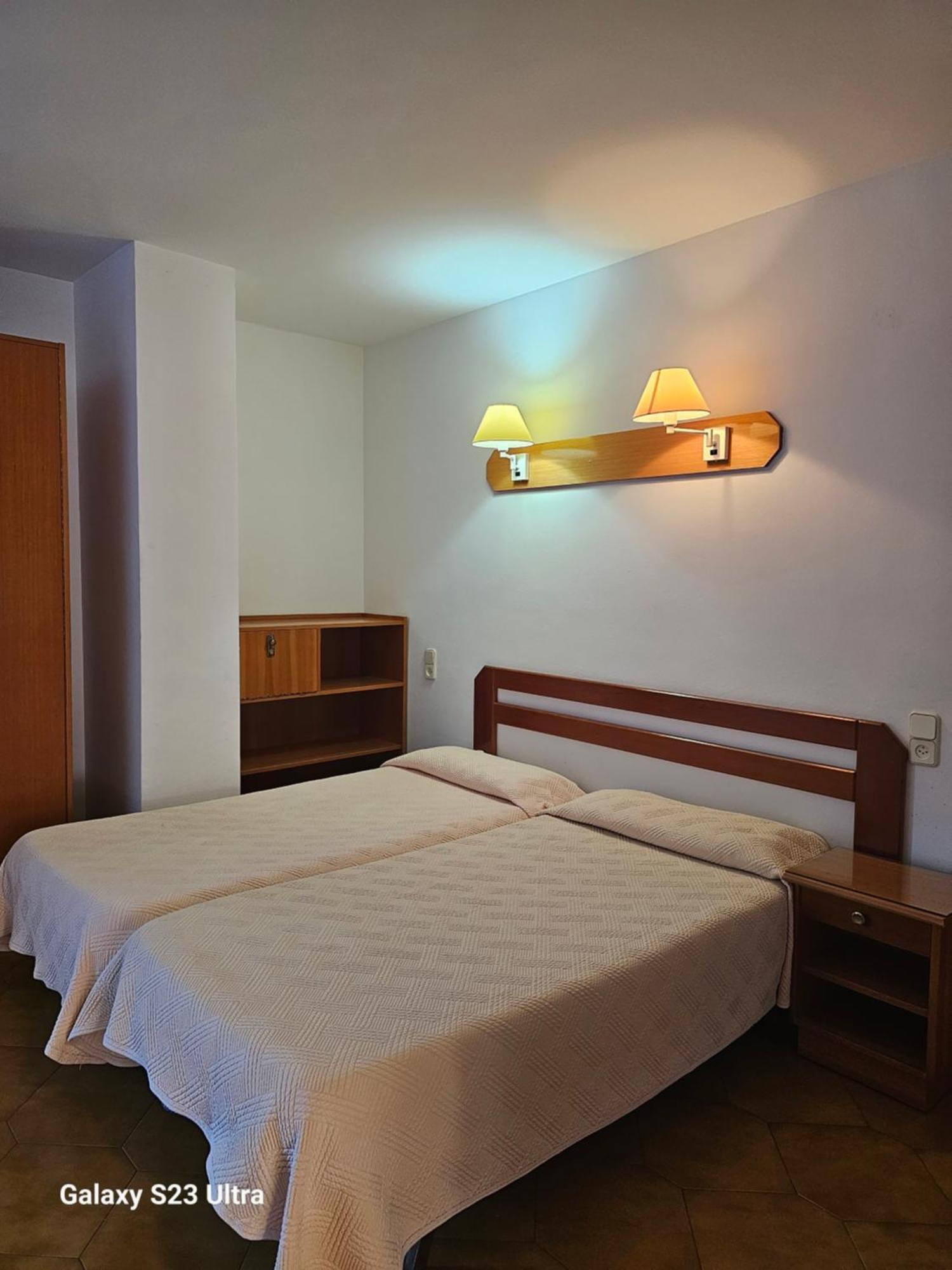 Hotel Blue Spot Malgrat de Mar Bagian luar foto