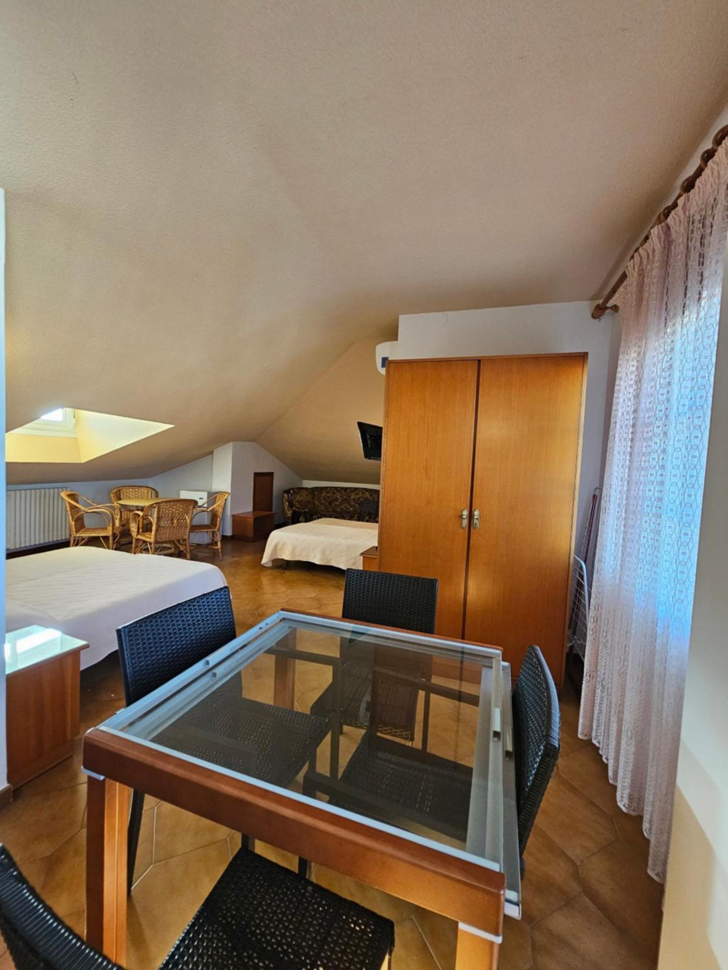 Hotel Blue Spot Malgrat de Mar Bagian luar foto