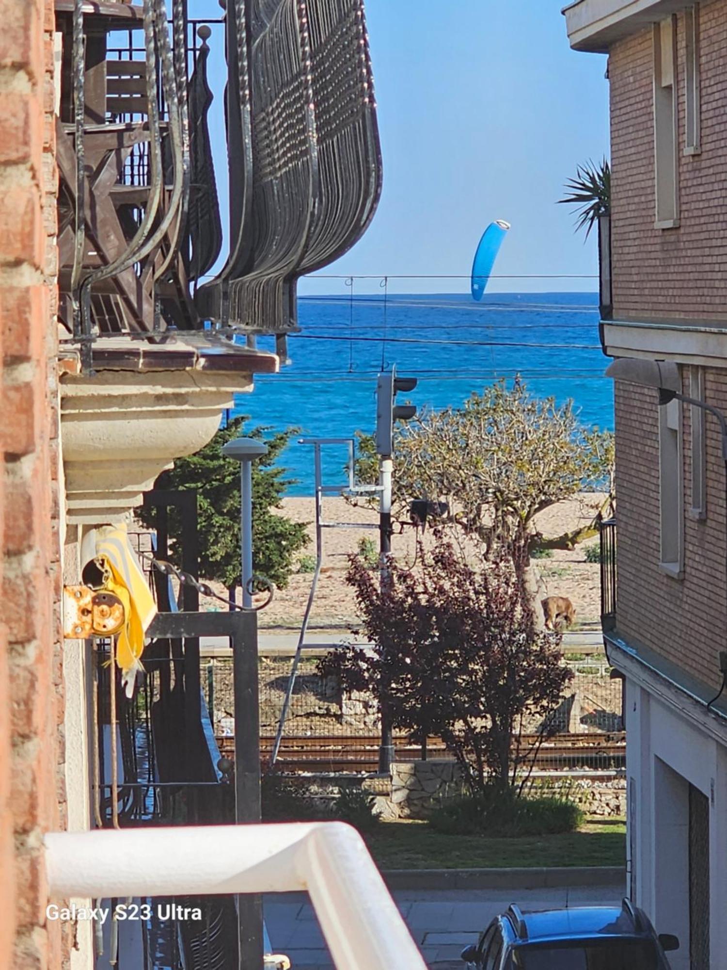 Hotel Blue Spot Malgrat de Mar Bagian luar foto